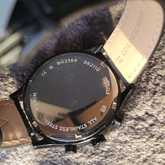 Black mens Fossil watch. NWT - Picture 8 of 8